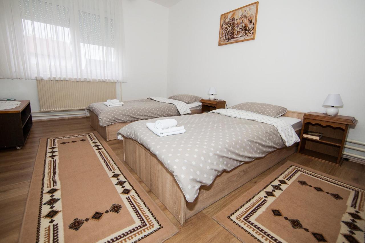 Apartman Kuca 150 Mala Subotica Exterior foto